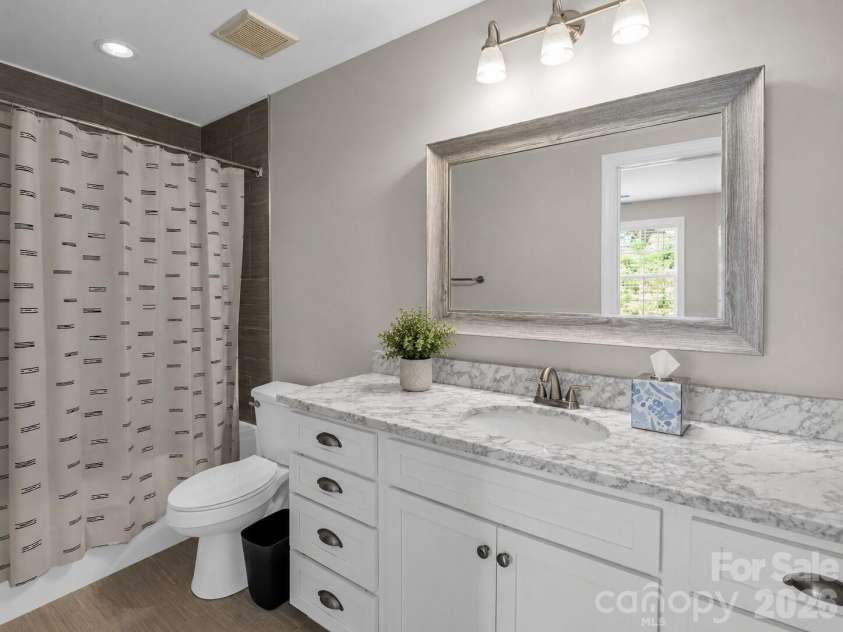 66 Tudor Way, Black Mountain, NC 28711.  MLS# CAR4385710, YatesRealty ID 32210. 