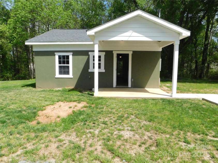 809/812 Marve Street, Gastonia, NC 28052.  MLS# CAR4292517, YatesRealty ID 32210. 
