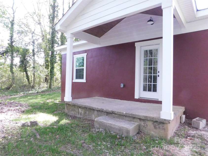 809/812 Marve Street, Gastonia, NC 28052.  MLS# CAR4292517, YatesRealty ID 32210. 