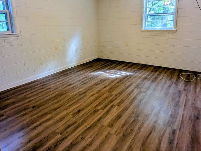 505 Richards Drive, Shelby, NC 28150.  MLS# CAR4287142, YatesRealty ID 32211. Basement bedroom
