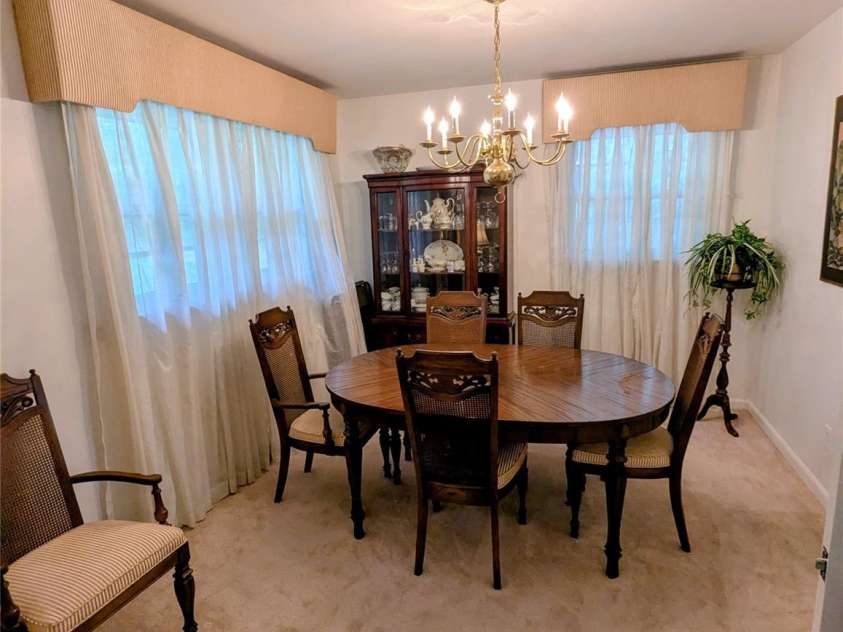505 Richards Drive, Shelby, NC 28150.  MLS# CAR4287142, YatesRealty ID 32211. Dining area