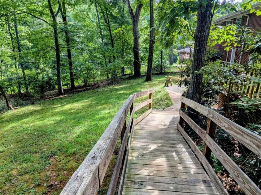 505 Richards Drive, Shelby, NC 28150.  MLS# CAR4287142, YatesRealty ID 32211. Easy access to the backyard