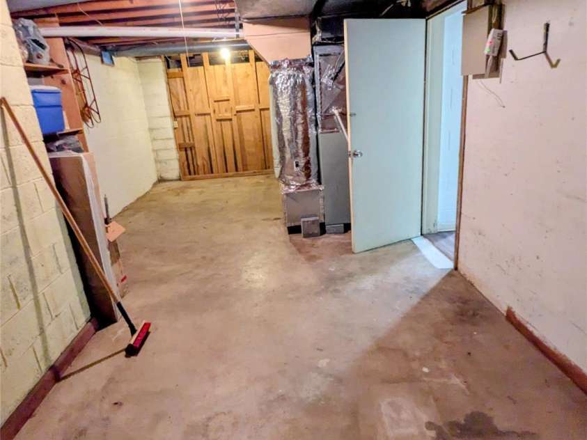 505 Richards Drive, Shelby, NC 28150.  MLS# CAR4287142, YatesRealty ID 32211. Huge storage area