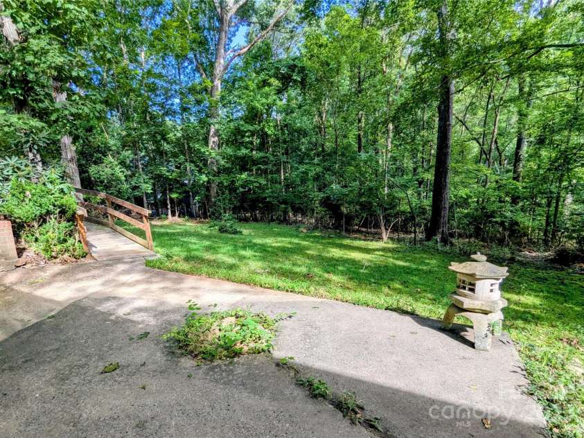 505 Richards Drive, Shelby, NC 28150.  MLS# CAR4287142, YatesRealty ID 32211. Patio in the back yard