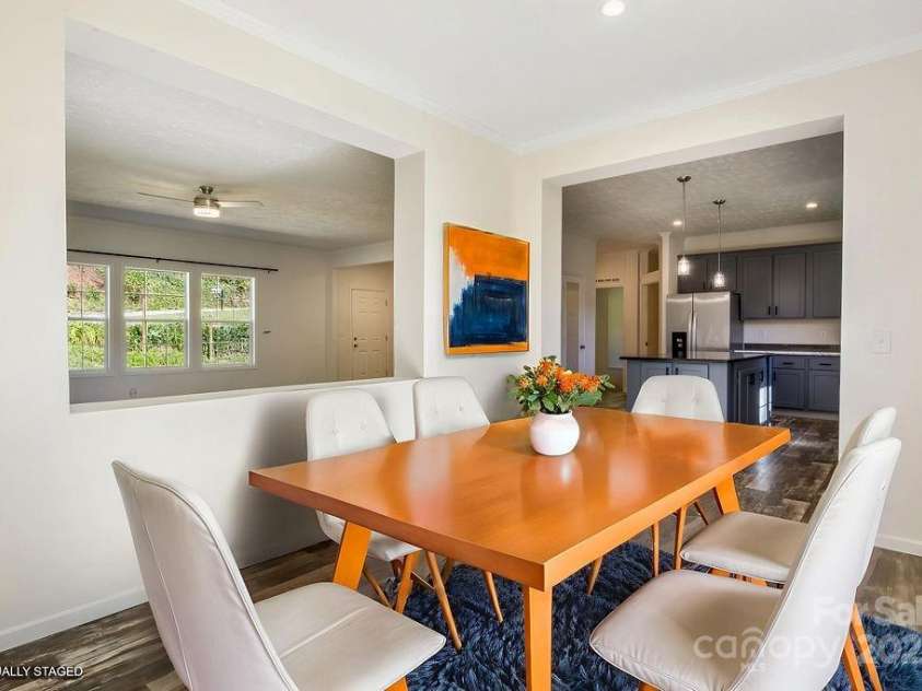 178 Spencer Street, Clyde, NC 28721.  MLS# CAR4315737, YatesRealty ID 32212. 