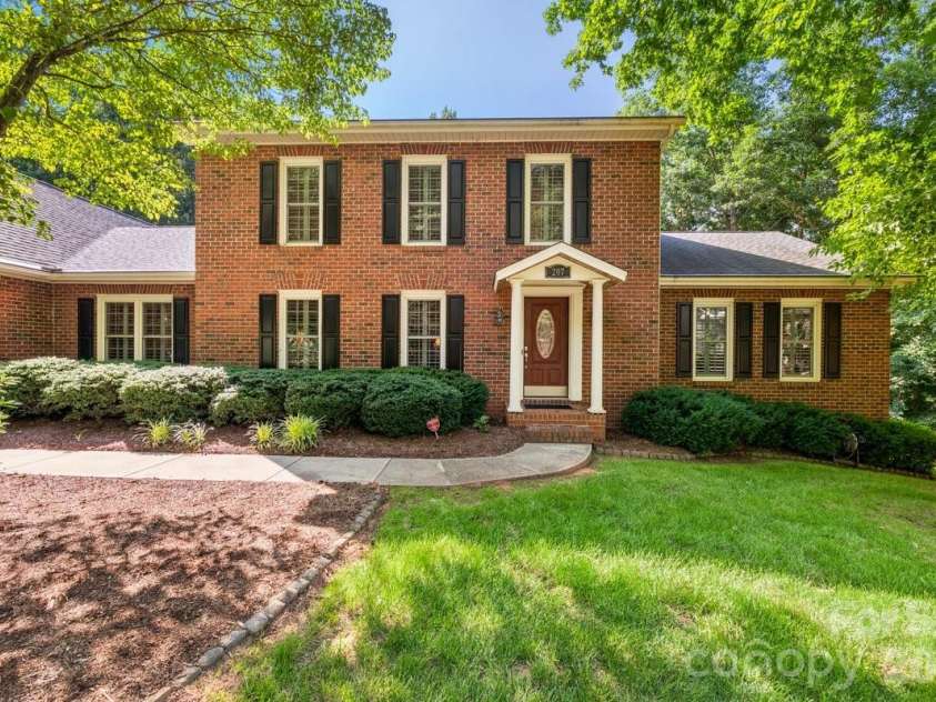 207 Lost Corner Road, Morganton, NC 28655.  MLS# CAR4390860, YatesRealty ID 32212. 