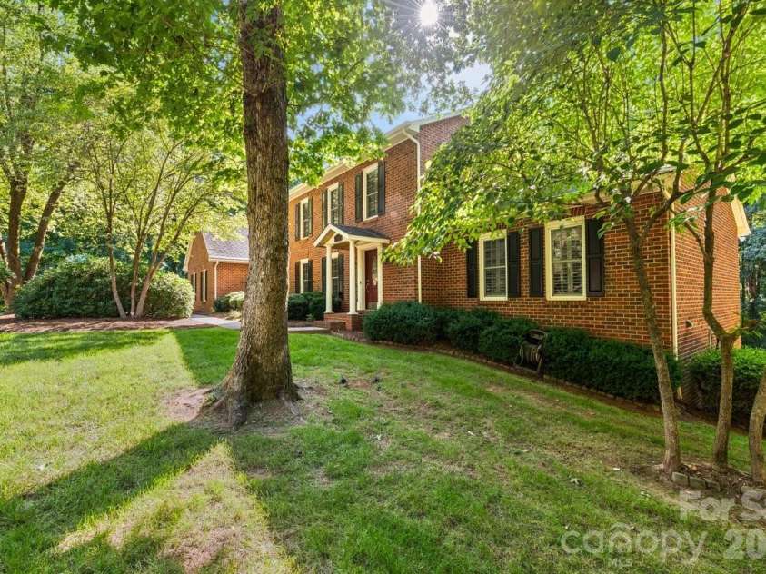 207 Lost Corner Road, Morganton, NC 28655.  MLS# CAR4390860, YatesRealty ID 32212. 