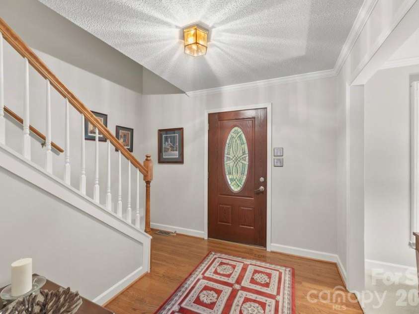 207 Lost Corner Road, Morganton, NC 28655.  MLS# CAR4390860, YatesRealty ID 32212. 