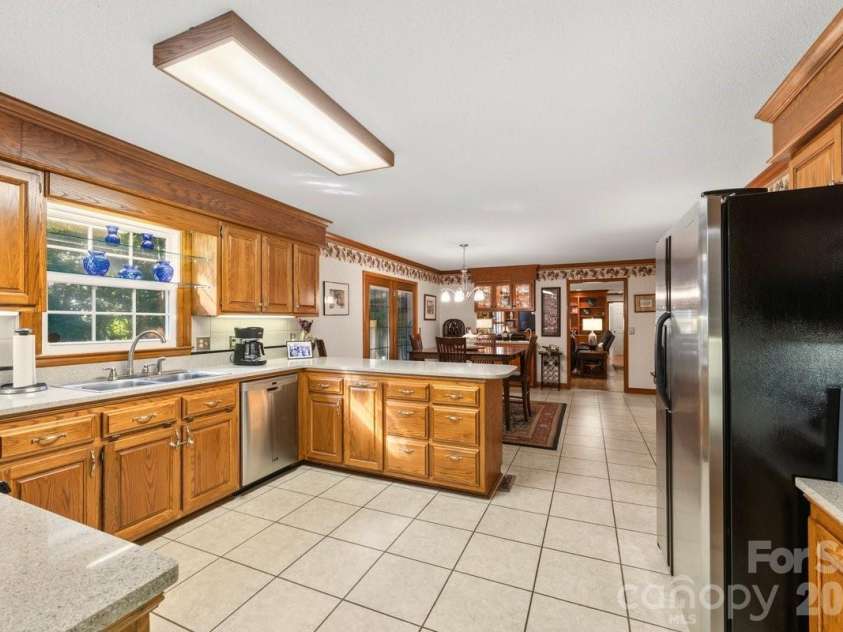 207 Lost Corner Road, Morganton, NC 28655.  MLS# CAR4390860, YatesRealty ID 32212. 