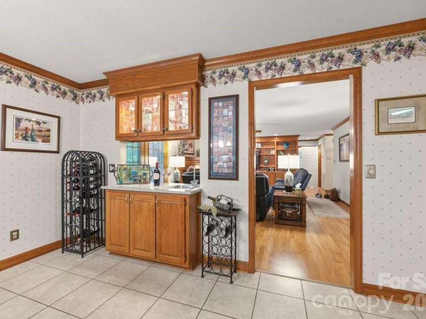 207 Lost Corner Road, Morganton, NC 28655.  MLS# CAR4390860, YatesRealty ID 32212. 