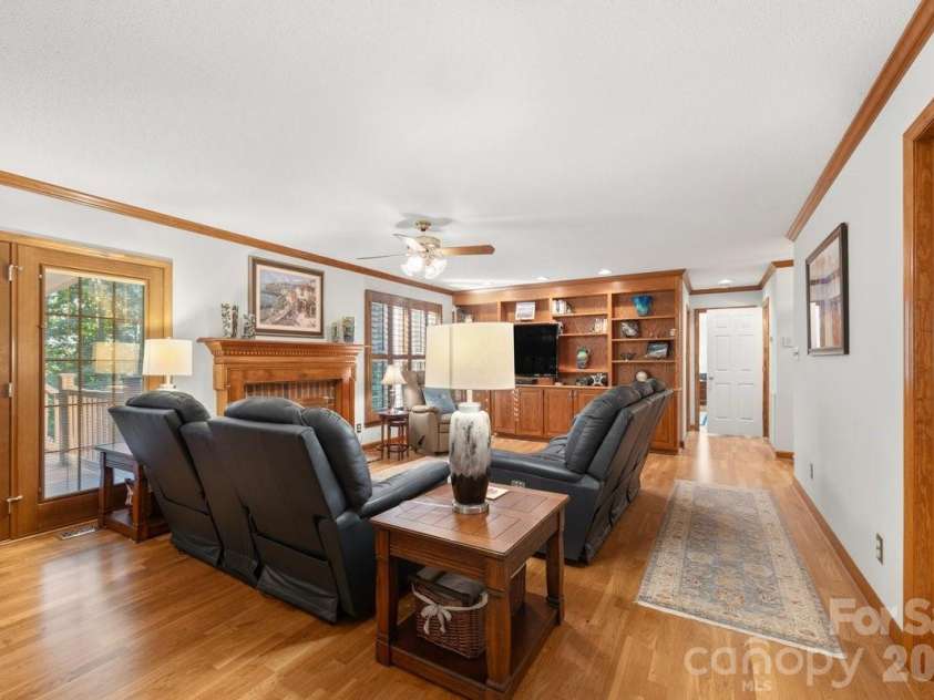 207 Lost Corner Road, Morganton, NC 28655.  MLS# CAR4390860, YatesRealty ID 32212. 