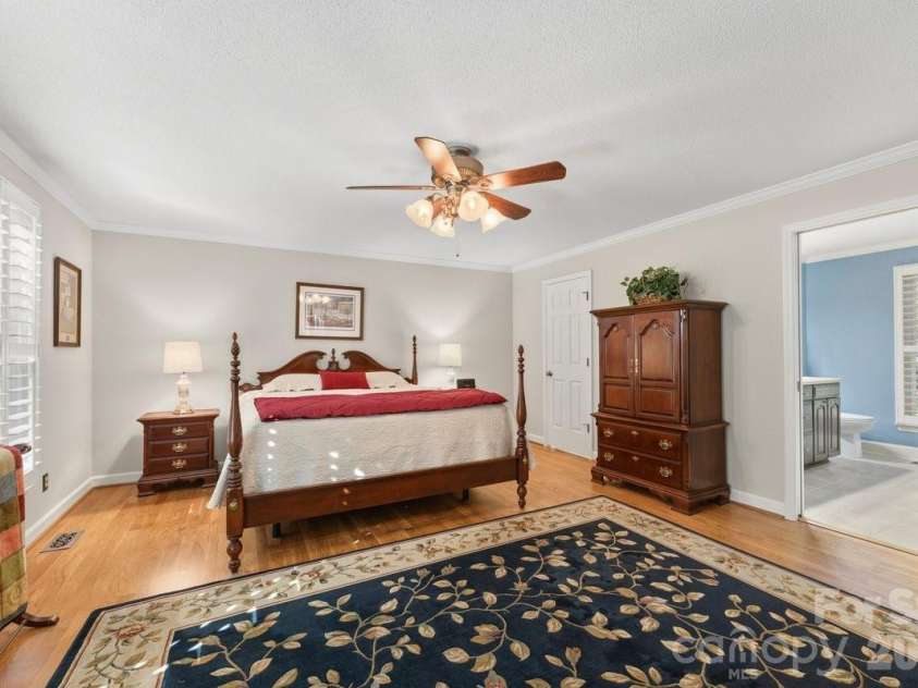 207 Lost Corner Road, Morganton, NC 28655.  MLS# CAR4390860, YatesRealty ID 32212. 
