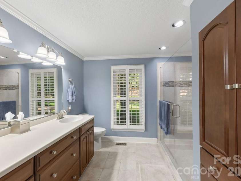 207 Lost Corner Road, Morganton, NC 28655.  MLS# CAR4390860, YatesRealty ID 32212. 