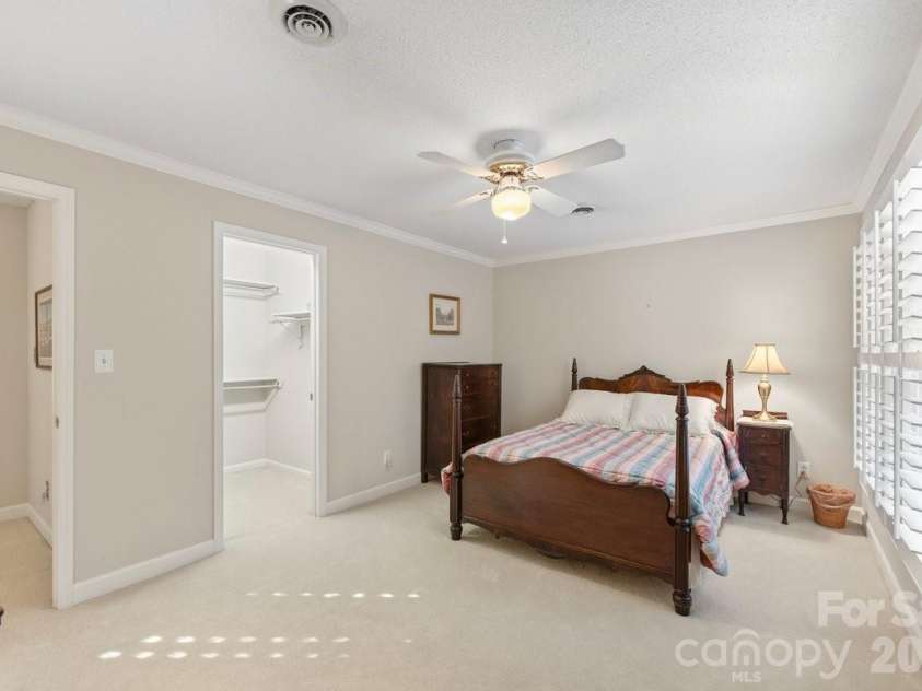 207 Lost Corner Road, Morganton, NC 28655.  MLS# CAR4390860, YatesRealty ID 32212. 