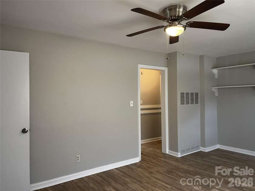2213 Shamrock Drive, Charlotte, NC 28205.  MLS# CAR4368350, YatesRealty ID 32213. 