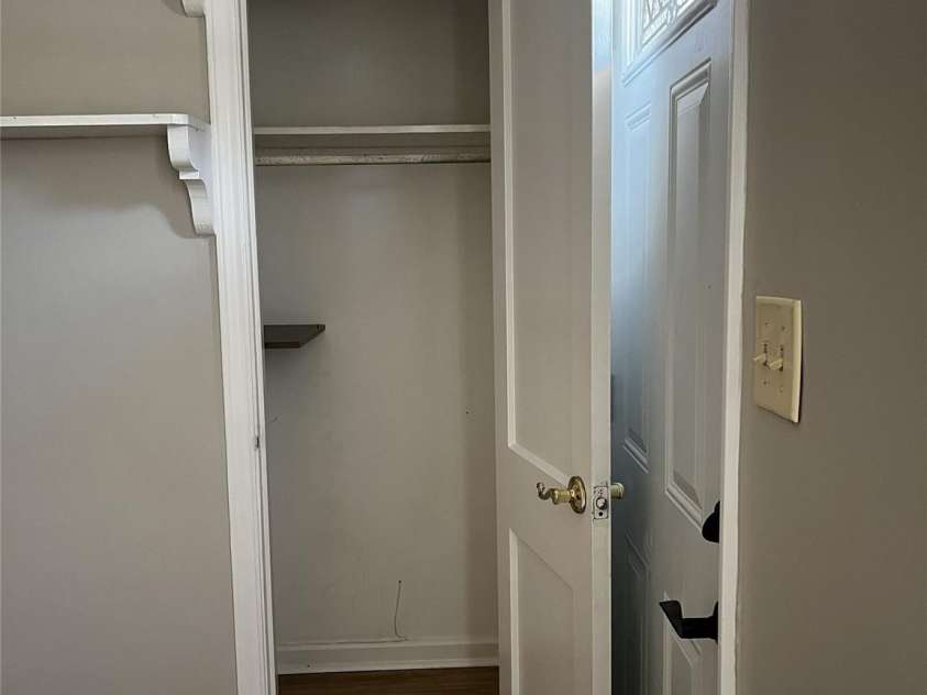 2213 Shamrock Drive, Charlotte, NC 28205.  MLS# CAR4368350, YatesRealty ID 32213. 