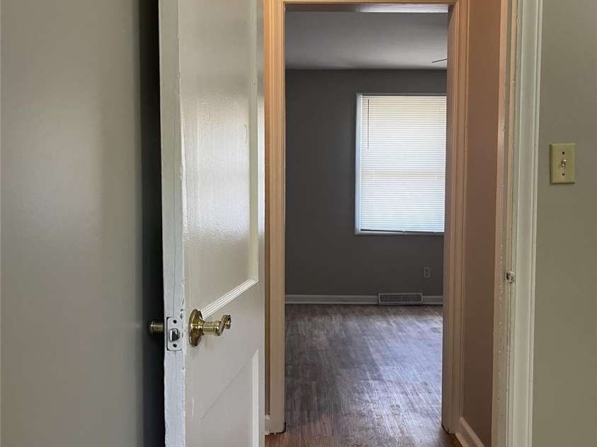 2213 Shamrock Drive, Charlotte, NC 28205.  MLS# CAR4368350, YatesRealty ID 32213. 