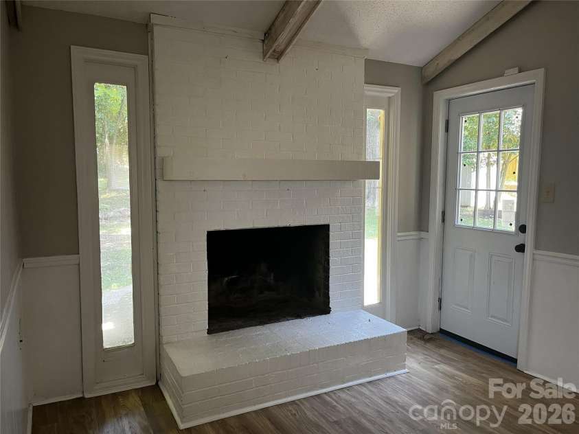2213 Shamrock Drive, Charlotte, NC 28205.  MLS# CAR4368350, YatesRealty ID 32213. 