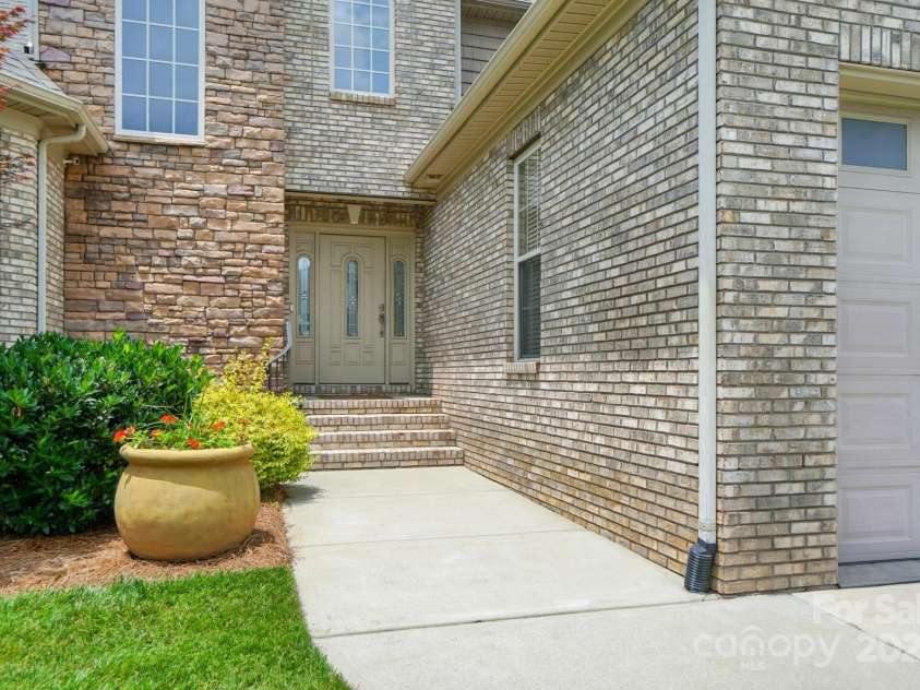 1705 Townsend Lane, Rock Hill, SC 29730.  MLS# CAR4260528, YatesRealty ID 32214. Front Entry