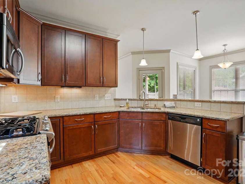 1705 Townsend Lane, Rock Hill, SC 29730.  MLS# CAR4260528, YatesRealty ID 32214. Kitchen