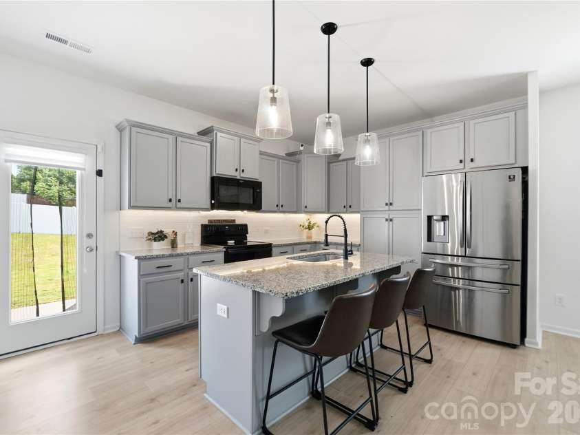 545 Dutch White Drive, Clover, SC 29710.  MLS# CAR4392587, YatesRealty ID 32216. 