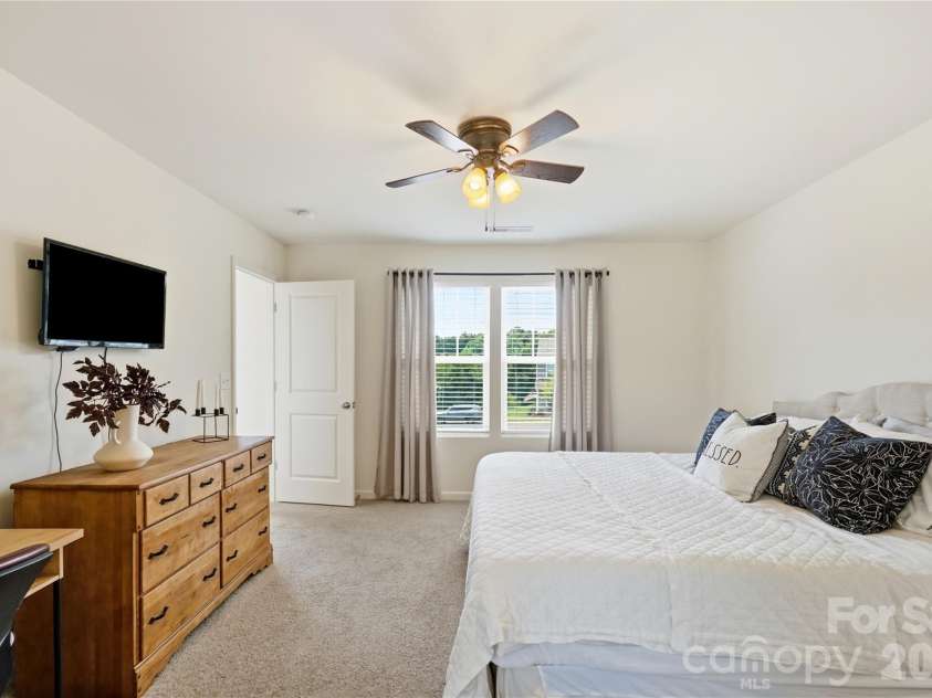545 Dutch White Drive, Clover, SC 29710.  MLS# CAR4392587, YatesRealty ID 32216. 