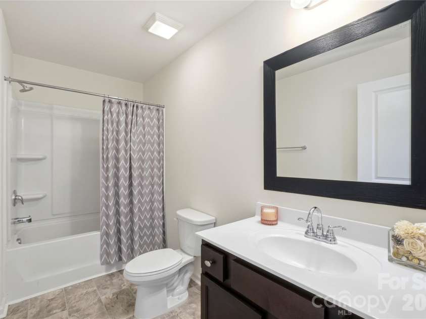 545 Dutch White Drive, Clover, SC 29710.  MLS# CAR4392587, YatesRealty ID 32216. 