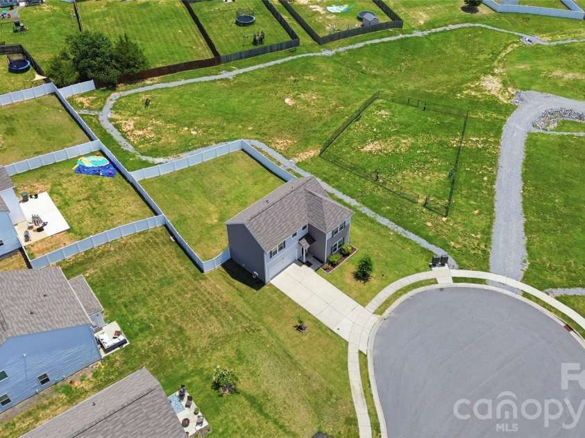 545 Dutch White Drive, Clover, SC 29710.  MLS# CAR4392587, YatesRealty ID 32216. 