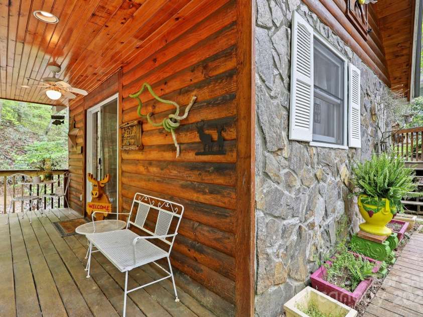 751 Millers Pond Lane, Boone, NC 28607.  MLS# CAR4258831, YatesRealty ID 32216. 