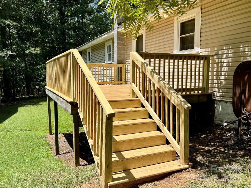 1423 Wiscassett Street, Albemarle, NC 28001.  MLS# CAR4289129, YatesRealty ID 32217. Back Deck