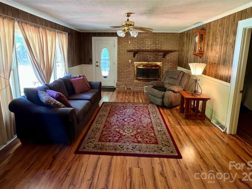 1423 Wiscassett Street, Albemarle, NC 28001.  MLS# CAR4289129, YatesRealty ID 32217. LIving Room