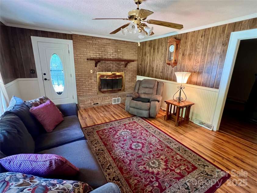 1423 Wiscassett Street, Albemarle, NC 28001.  MLS# CAR4289129, YatesRealty ID 32217. Living Room