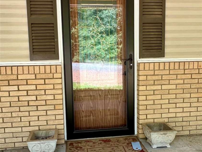 1423 Wiscassett Street, Albemarle, NC 28001.  MLS# CAR4289129, YatesRealty ID 32217. Welcome HOME!