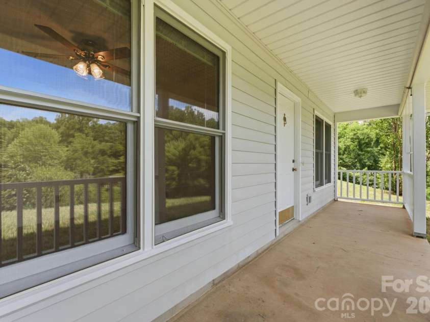 43 Willdee Way, Sylva, NC 28779.  MLS# CAR4395679, YatesRealty ID 32219. 