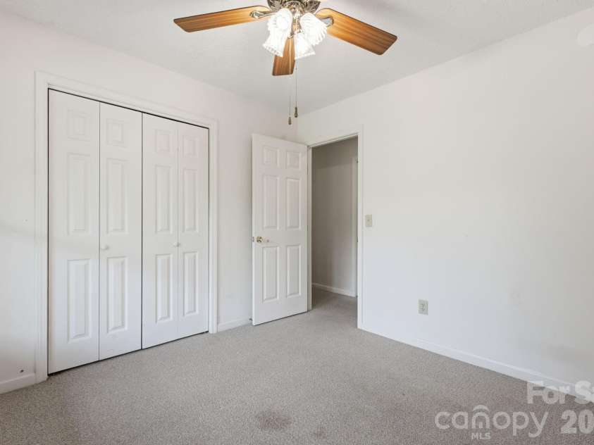 43 Willdee Way, Sylva, NC 28779.  MLS# CAR4395679, YatesRealty ID 32219. 