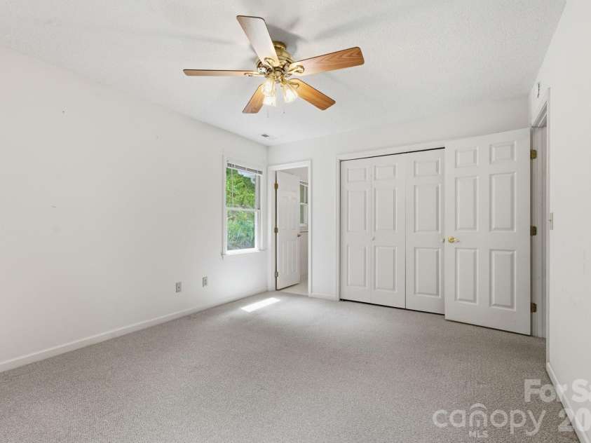 43 Willdee Way, Sylva, NC 28779.  MLS# CAR4395679, YatesRealty ID 32219. 