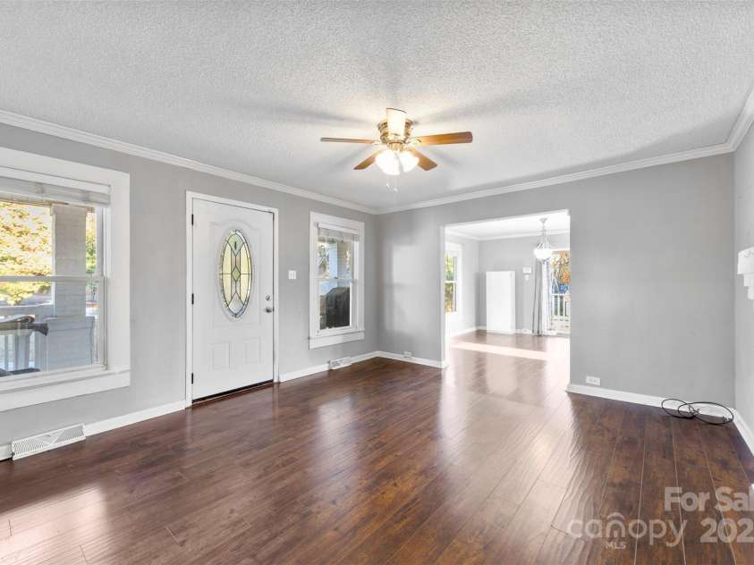 6621 Charlie Walker Road, Kannapolis, NC 28081.  MLS# CAR4321839, YatesRealty ID 3222. Living Room