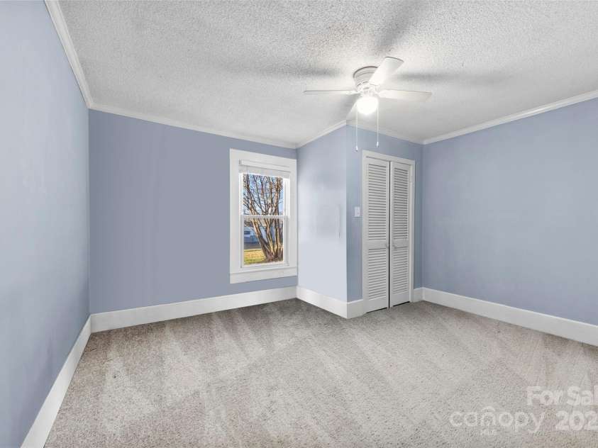 6621 Charlie Walker Road, Kannapolis, NC 28081.  MLS# CAR4321839, YatesRealty ID 3222. Primary Bedroom 