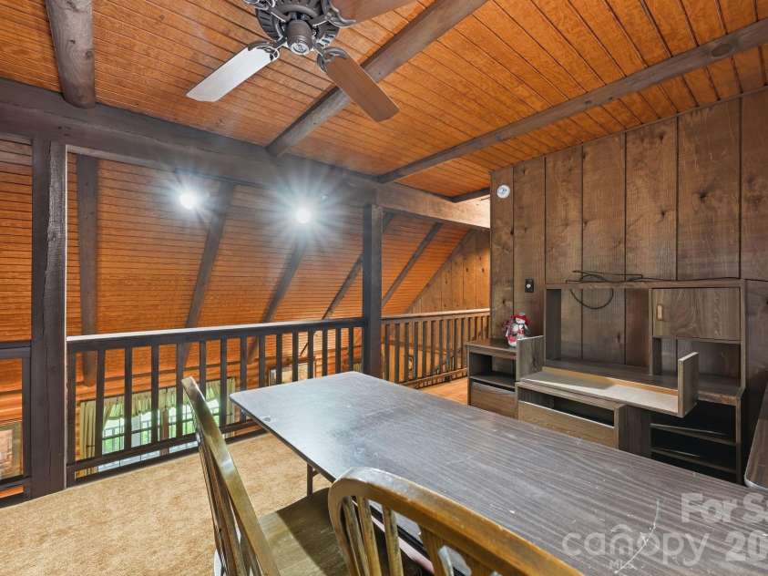 6808 Linda Lake Drive, Charlotte, NC 28215.  MLS# CAR4395523, YatesRealty ID 32220. 