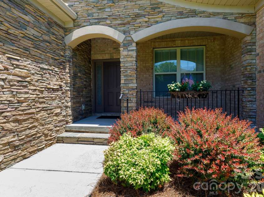 418 Inverness Place, Rock Hill, SC 29730.  MLS# CAR4396134, YatesRealty ID 32221. 