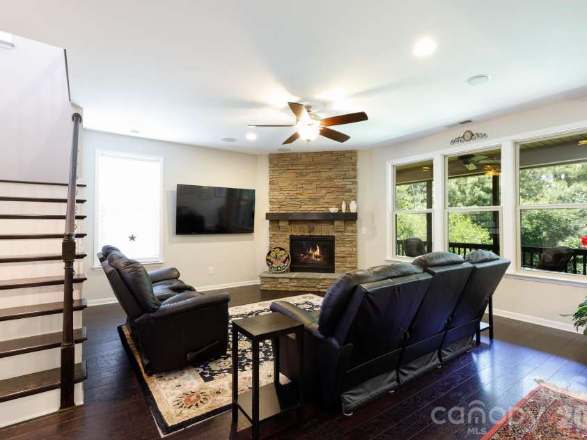 418 Inverness Place, Rock Hill, SC 29730.  MLS# CAR4396134, YatesRealty ID 32221. 