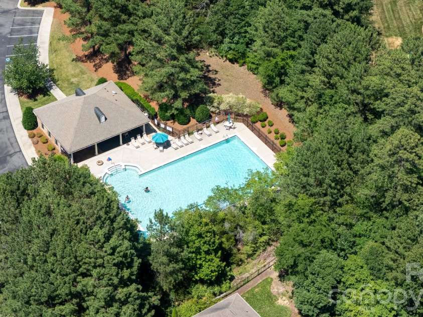 418 Inverness Place, Rock Hill, SC 29730.  MLS# CAR4396134, YatesRealty ID 32221. 