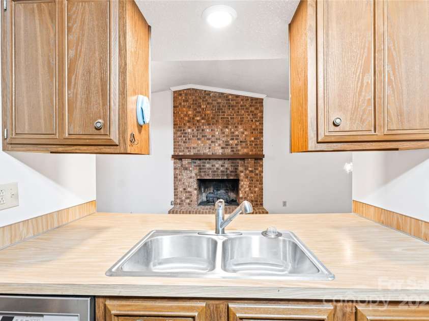 7916 Holly Hill Road, Charlotte, NC 28227.  MLS# CAR4291107, YatesRealty ID 32221. 