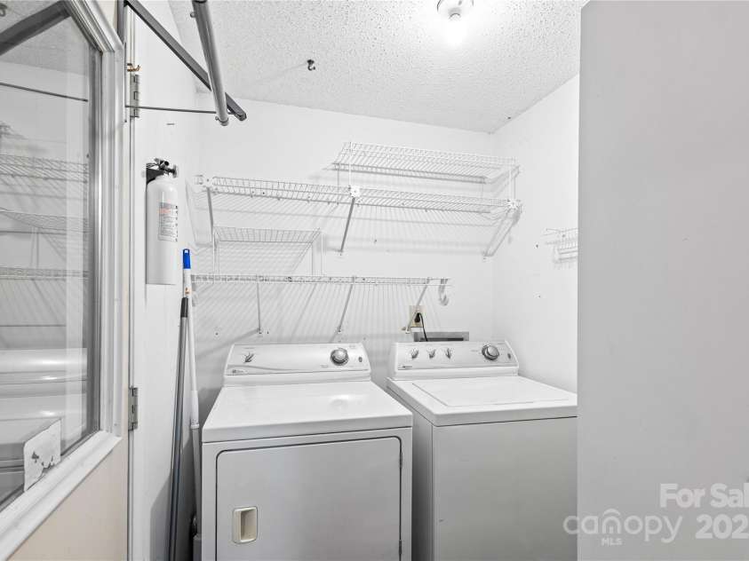 7916 Holly Hill Road, Charlotte, NC 28227.  MLS# CAR4291107, YatesRealty ID 32221. 