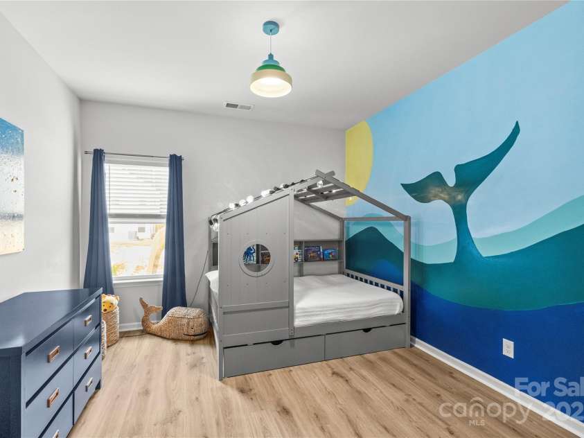 7025 Amberhouse Drive, Charlotte, NC 28212.  MLS# CAR4274626, YatesRealty ID 32222. 