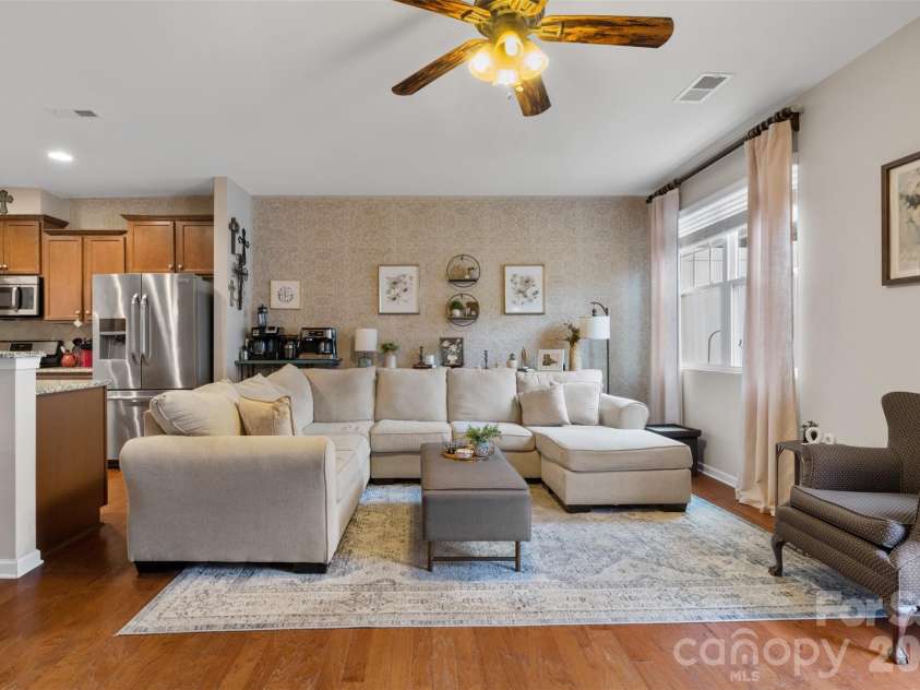7044 Woodsbay Lane, Rock Hill, SC 29732.  MLS# CAR4392704, YatesRealty ID 32222. 