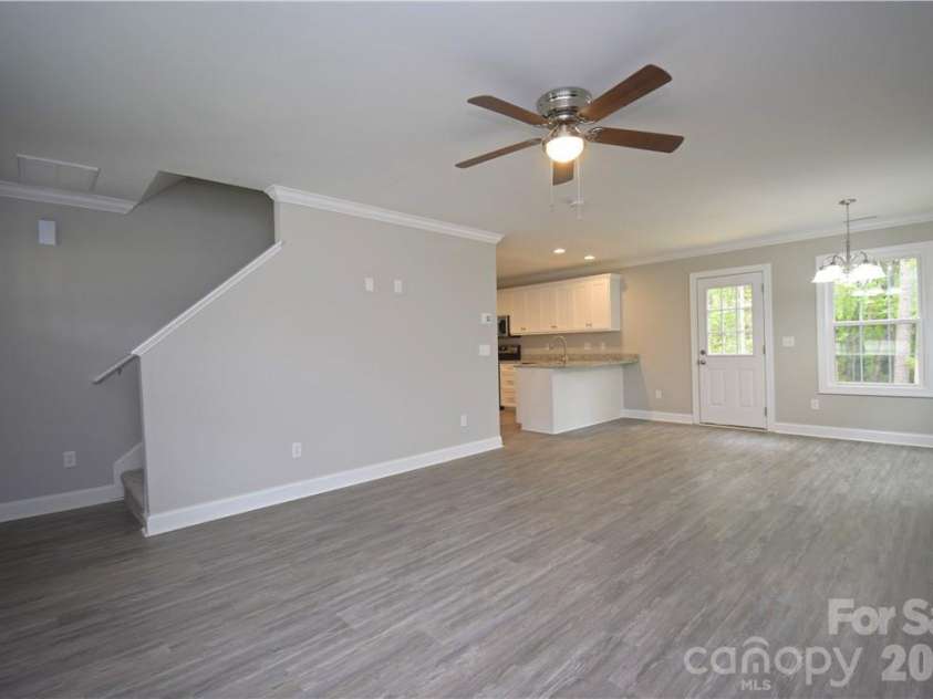 5123 Hanging Rock Court, Hickory, NC 28601.  MLS# CAR4395807, YatesRealty ID 32223. 