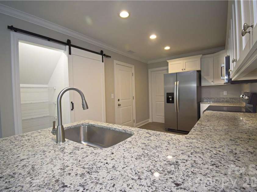 5123 Hanging Rock Court, Hickory, NC 28601.  MLS# CAR4395807, YatesRealty ID 32223. 