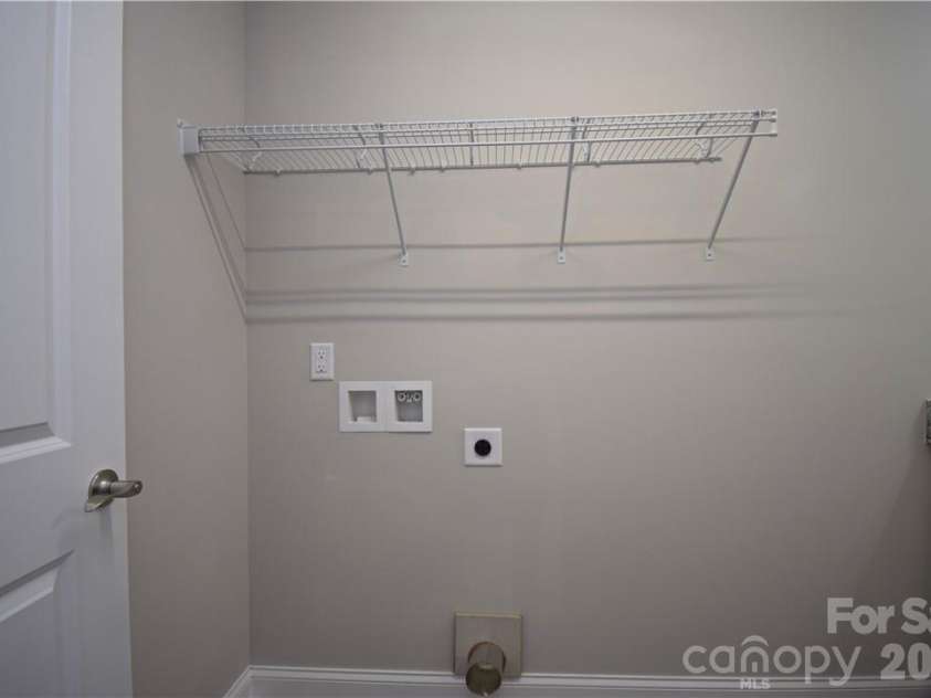 5123 Hanging Rock Court, Hickory, NC 28601.  MLS# CAR4395807, YatesRealty ID 32223. 