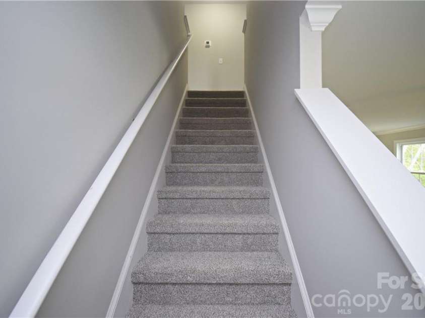 5123 Hanging Rock Court, Hickory, NC 28601.  MLS# CAR4395807, YatesRealty ID 32223. 